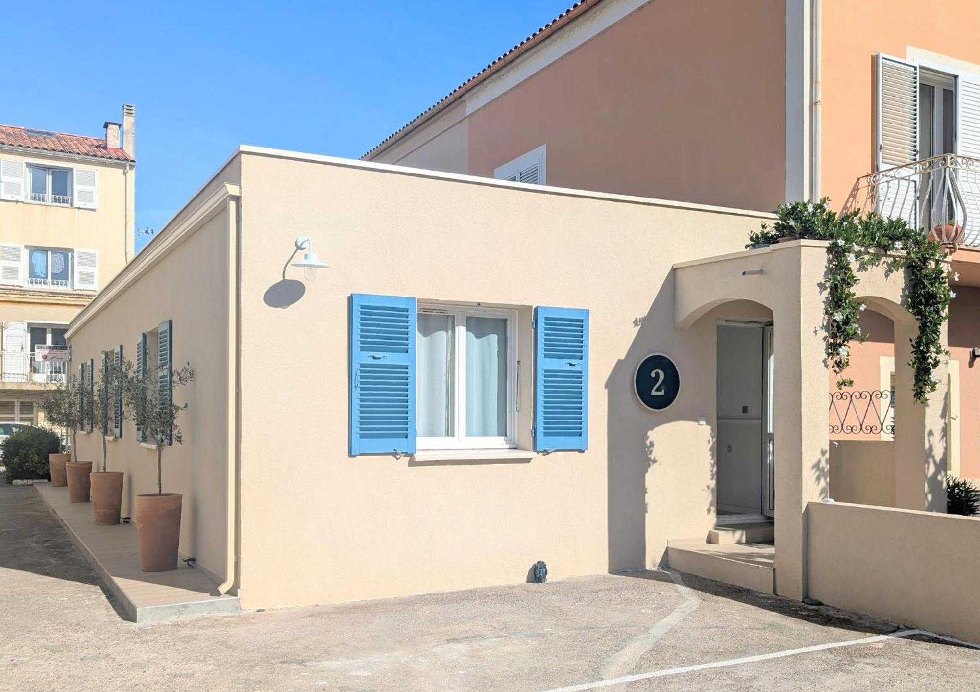 Hotel Flor Saint-Florent  Bagian luar foto
